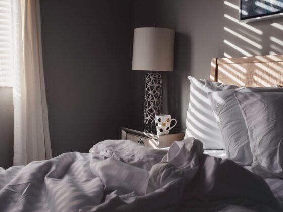 Featured of How to Feng Shui Your Bedroom