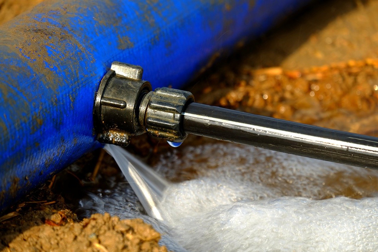 How to Fixing Leaky Pipes, Always Hire a Plumber image - How to Fixing Leaky Pipes, Always Hire a Plumber