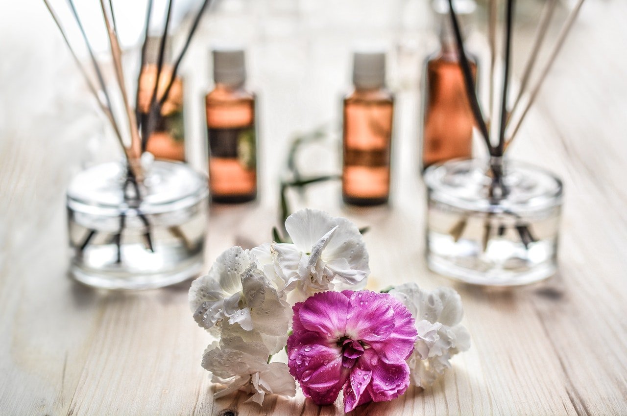 Air Fresheners Neutralize Odor On Contact image - Air Fresheners Neutralize Odor On Contact
