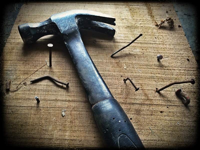 DIY Safety Tips: Become a Successful Minimalist in DIY Home Projects DIY Safety Tips: Become a Successful Minimalist in DIY Home Projects