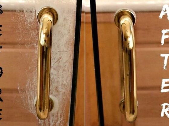 Featured of How to Clean Soap Scum Off Glass Shower Doors