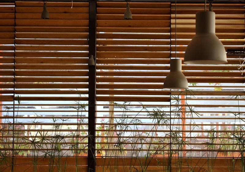 cafe blinds