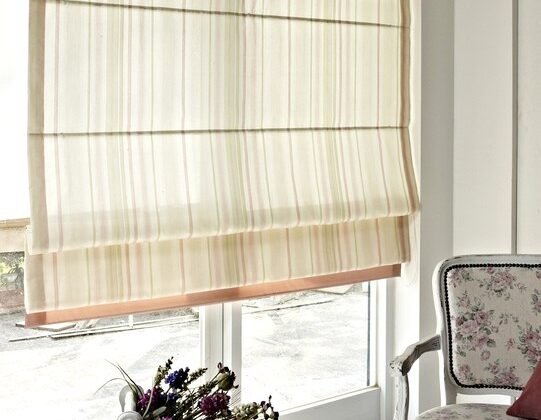 Featured of Tips to Use the Roman Blinds for Innovative Home Designs