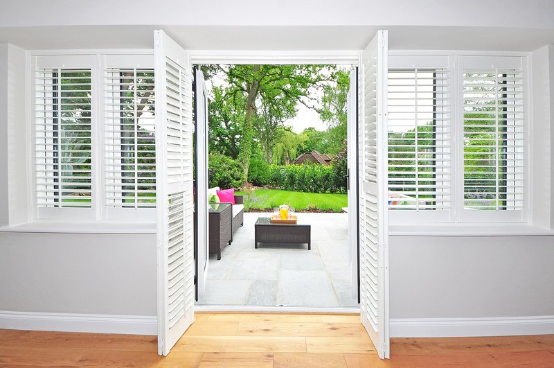 Featured of 4 Main Benefits of the Plantation Shutters