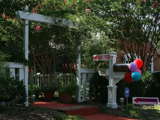 Featured of Set Your Home Landscape Up for an Open House