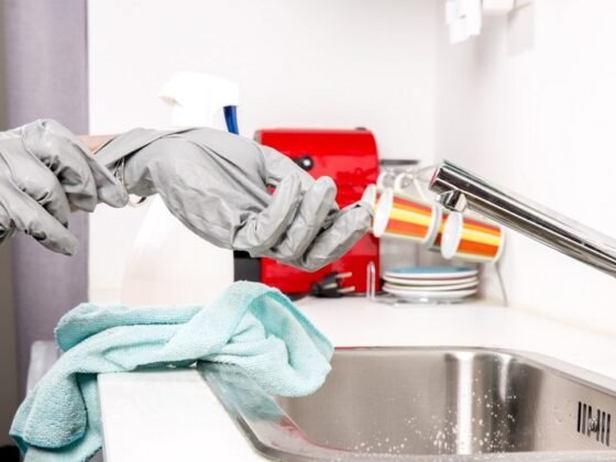 Featured of 5 Crucial Reasons to Hire a Cleaning Lady Before Listing Your Home
