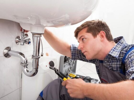 Featured of Look For These 10 Things When Choosing a Plumber