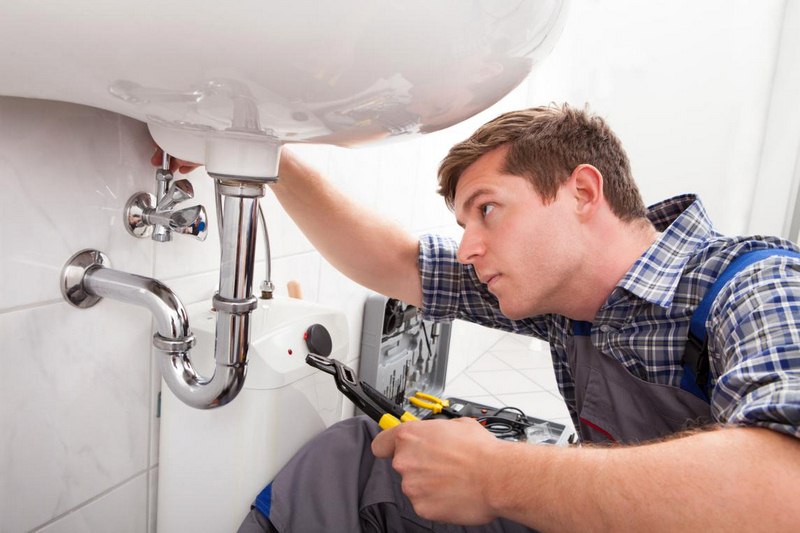 Featured of Look For These 10 Things When Choosing a Plumber