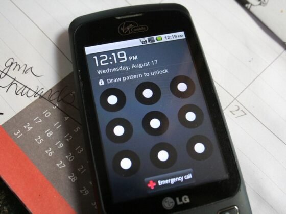 Featured of Turn Old Phone into Security Camera