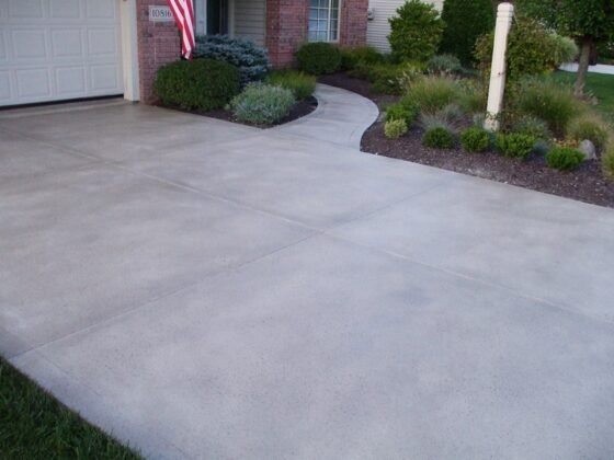 Featured image - Here's Why Concrete is the Best Option for Your Driveway