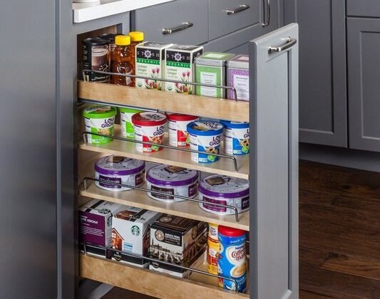 Featured image - Choosing a Pull Out Rack to Make Your Kitchen Christmas Ready