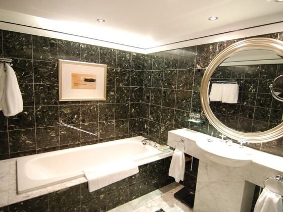 Featured image - Great Bathroom Remodelling Ideas from Hotel Bathrooms