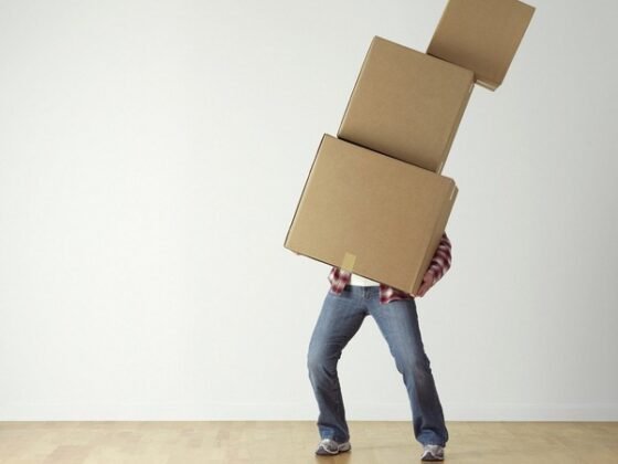 Featured image - DIY vs. Professional Movers - Pros and Cons