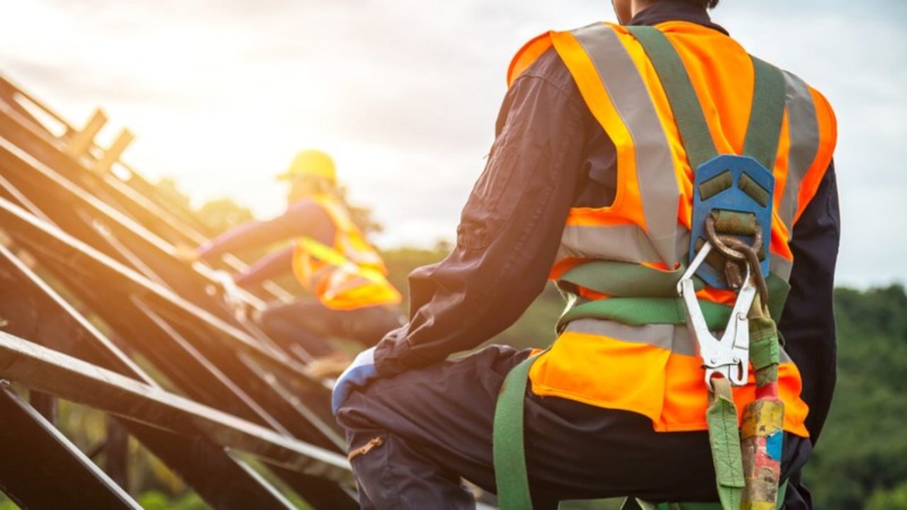 √ Roofing Expert: Know the Services Offered by Professional Roofers
