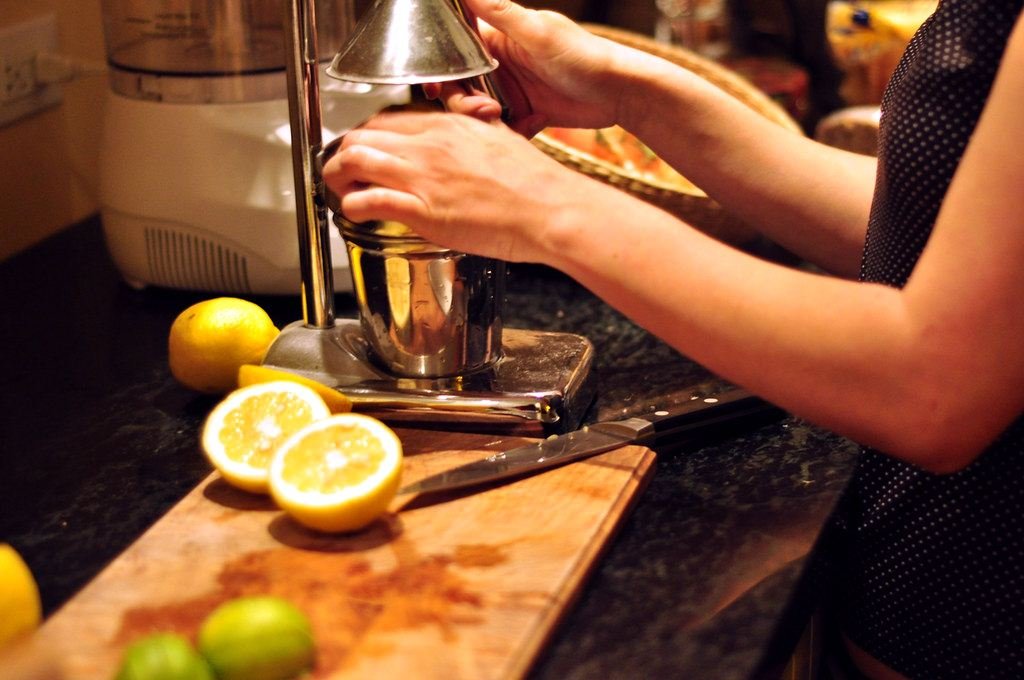 How to Use Citrus Juicer image - How to Use Citrus Juicer