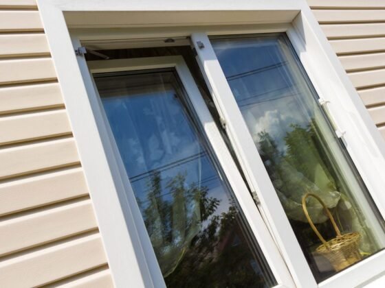 Featured image - How Long Does Plexiglass Last in the Sun