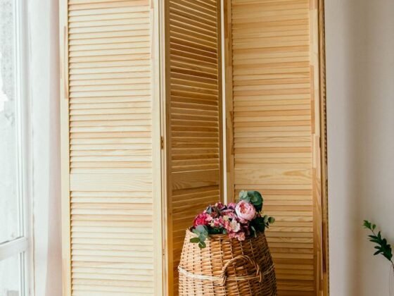 Featured image - 7 Reasons You Need a Room Divider