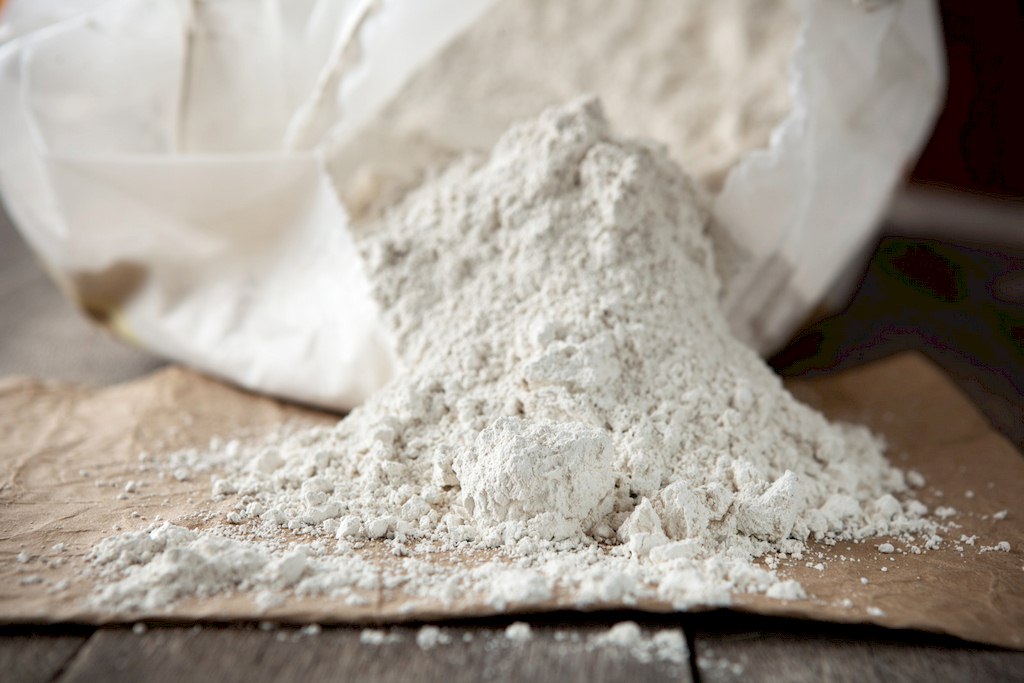 image - How to Apply Diatomaceous Earth – Indoors and Outdoors