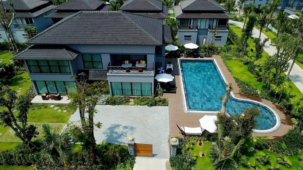 Is Buying a House With a Pool a Good Idea? Dip Your Toes Into the Argument Here image - Is Buying a House With a Pool a Good Idea? Dip Your Toes Into the Argument Here