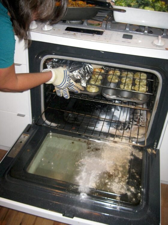 How to Clean Your Oven Without Harsh Chemicals