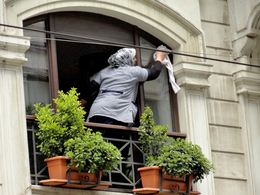 How to Find a Housekeeper or House Cleaner for an Easier Life image - How to Find a Housekeeper or House Cleaner for an Easier Life