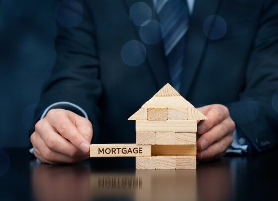 Featured image - Why You Should Consider Hiring a Mortgage Broker