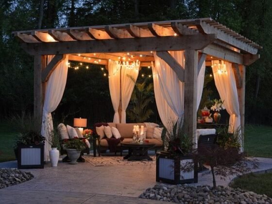 Featured image - 5 Reasons to Buy Outdoor Festoon Lights to Set the Mood
