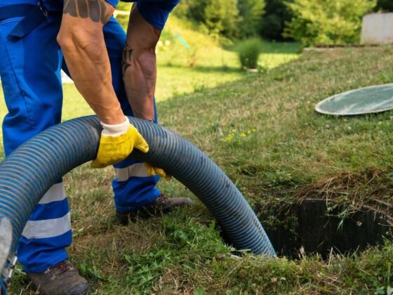 Featured image - 5 Considerations When Choosing a Septic Tank Service