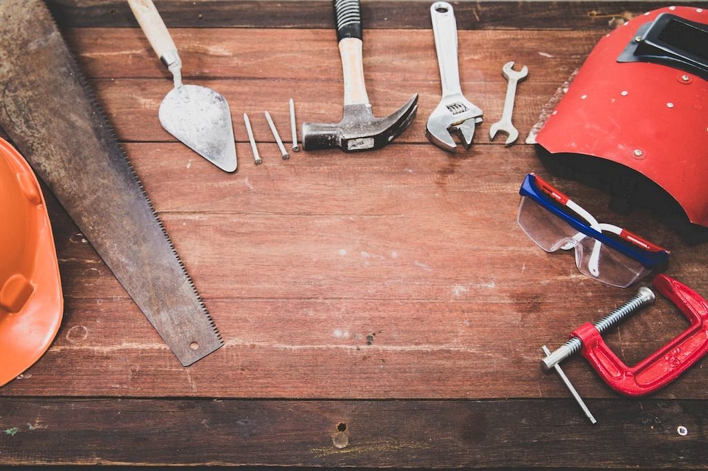 All the right tools for the following tips for maintaining your Florida home. image - All the right tools for the following tips for maintaining your Florida home.