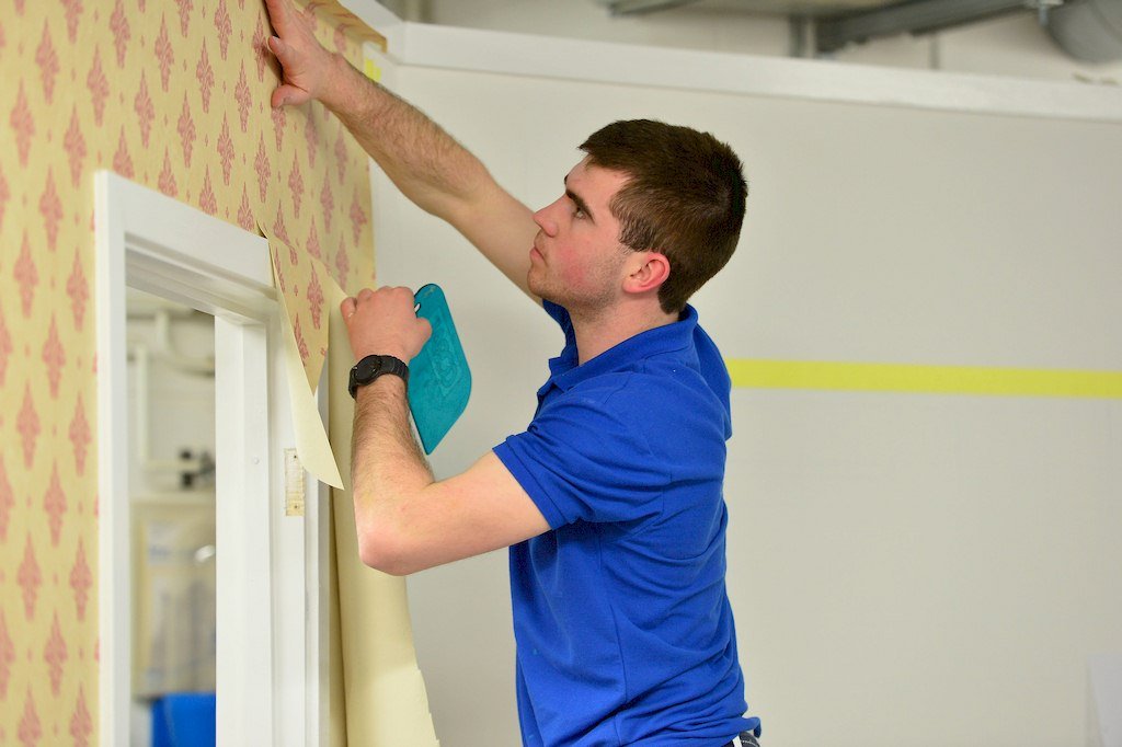 8 Benefits of Working with a Professional Painting and Decorating Service image - 8 Benefits of Working with a Professional Painting and Decorating Service