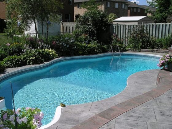 Featured image - Which Types of Pool Paint Should You Use