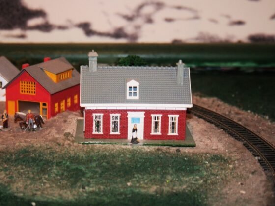 Featured image - Things to Know Before Buying a House