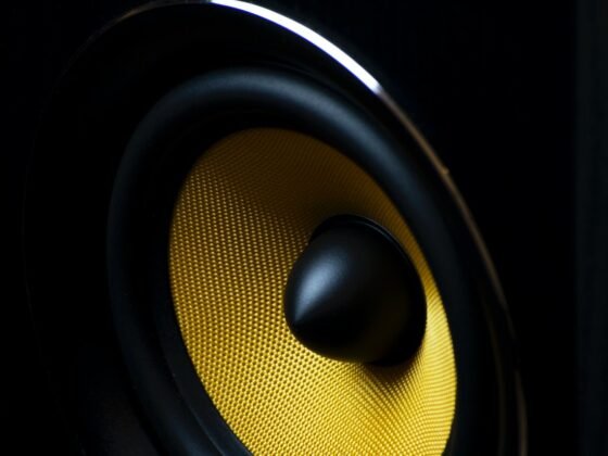Featured image - Top Tips on How to Make Your Stereo Sound Better in Your House