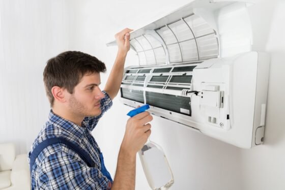 Featured image - 5 Common Air Conditioner Problems and How to Fix Them