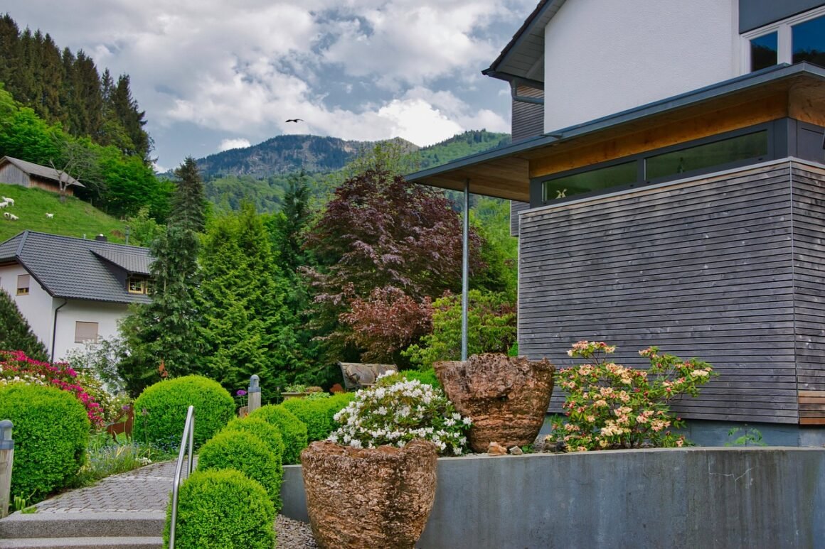 Featured image - 5 Front Yard Design Ideas That'll Give Your Curb Appeal a Major Boost