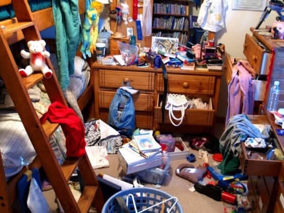 Featured image - How to Get Rid of Stuff: 5 Tips When Getting Rid of the Clutter in Your Home