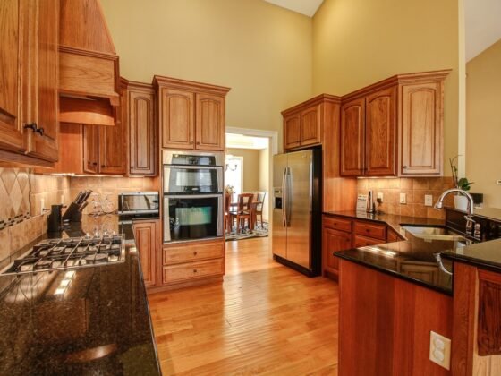 Featured image - How to Pick the Perfect Kitchen Floor