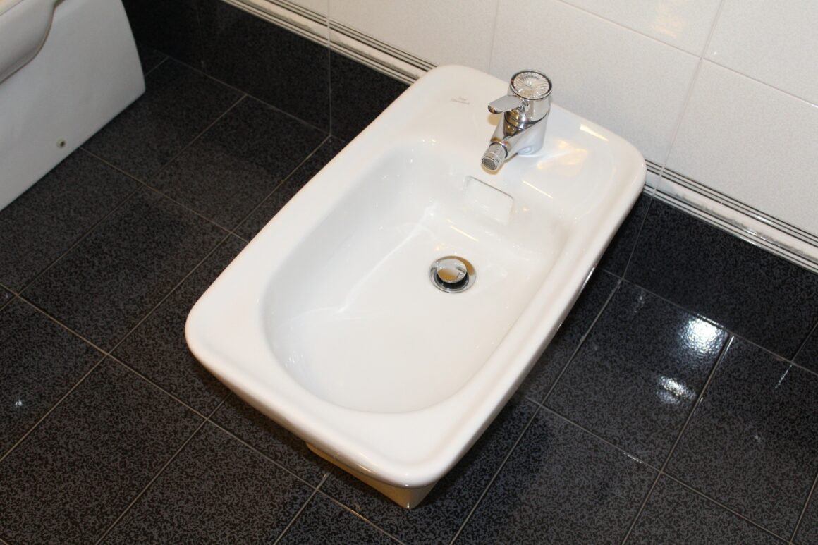 Featured image - How to Use a Bidet: A Guide for First Time Users