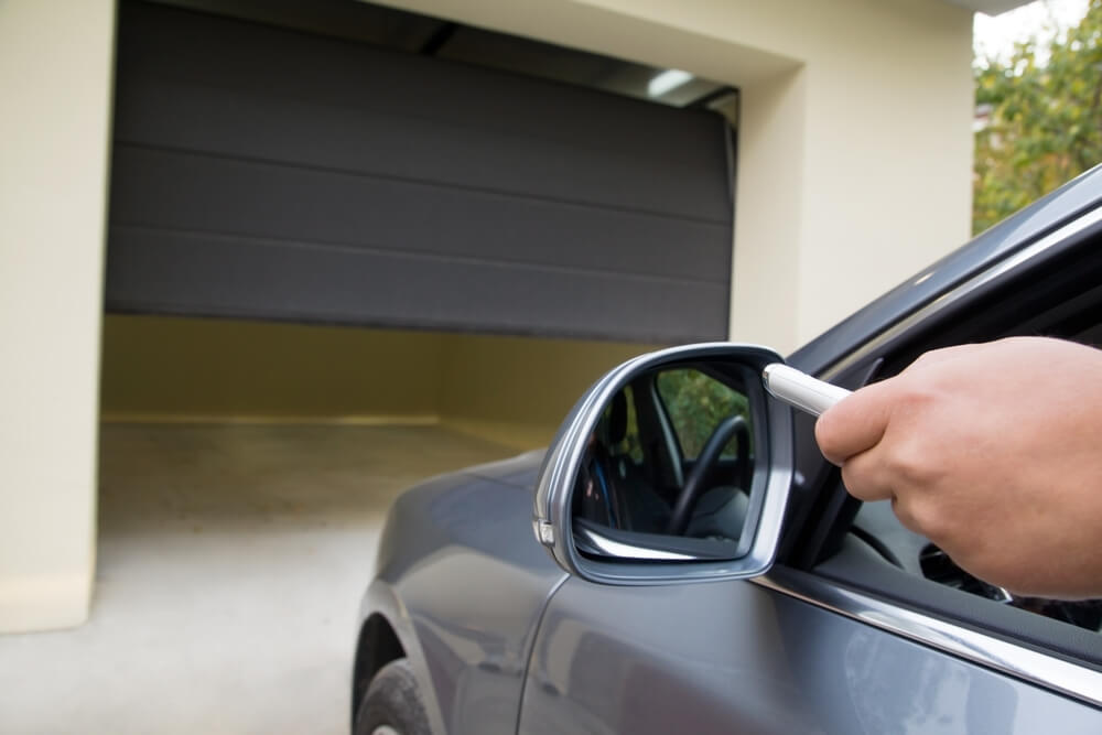 Things to Know Before You Purchase a New Garage Door image - Things to Know Before You Purchase a New Garage Door