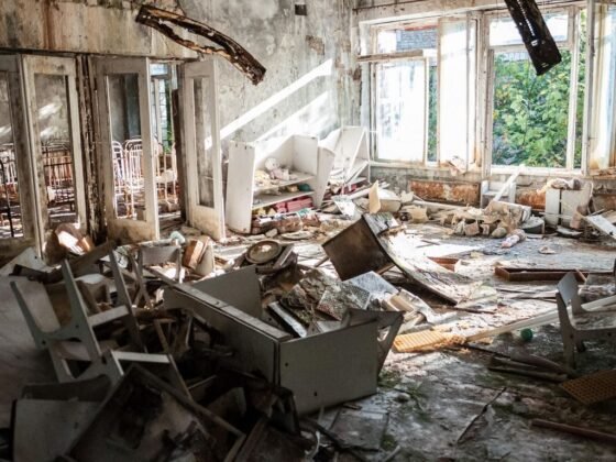 Featured image - Why Real Estate Agents Need Junk Removal