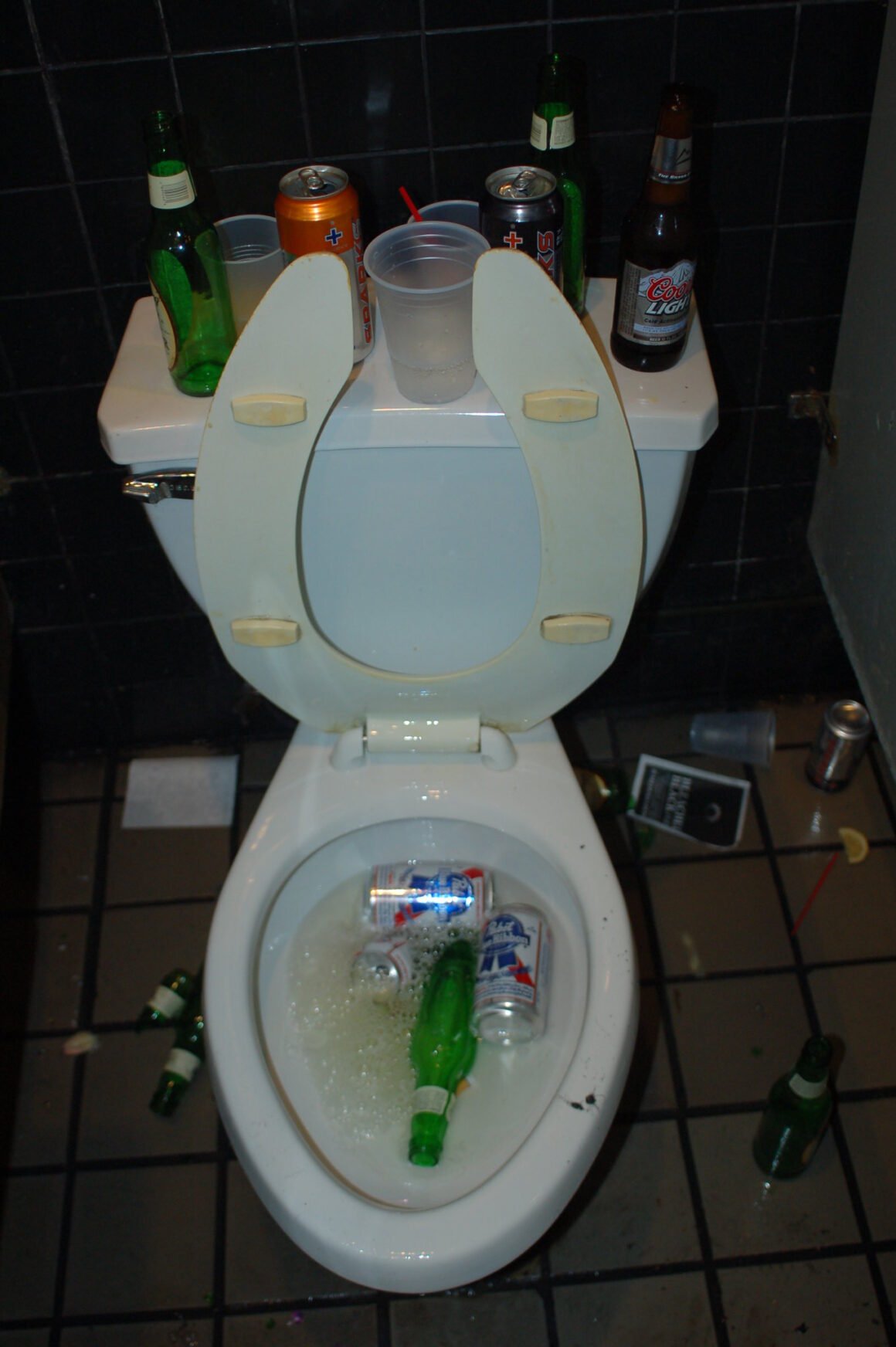 Featured image - 6 Tips for Unclogging a Toilet Without using a Plunger