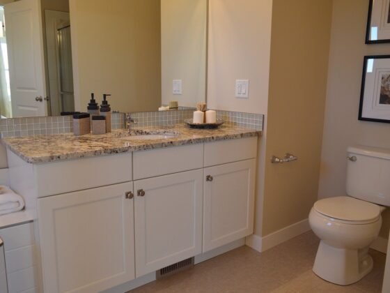 Featured image - 4 Bathroom Features that Can Transform Any Space