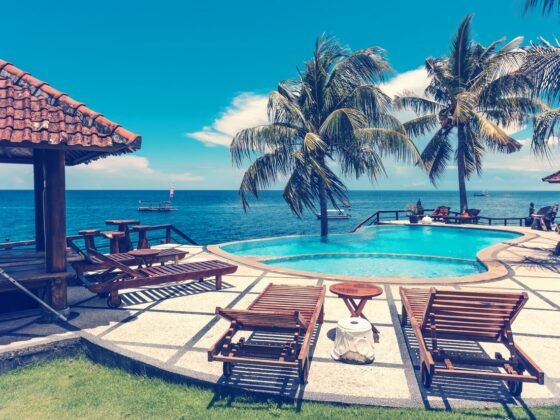 Featured image - 7 Tips Before Hiring a Pool Heating Company