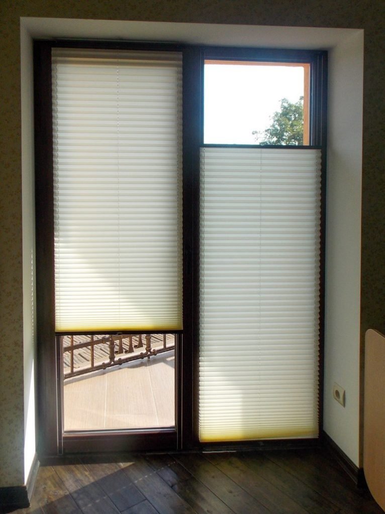 How to Design Your Interior with Door Blinds