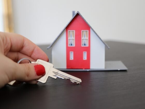 Featured image - Lease Abstraction in a Nutshell: Your Guide to the Basics