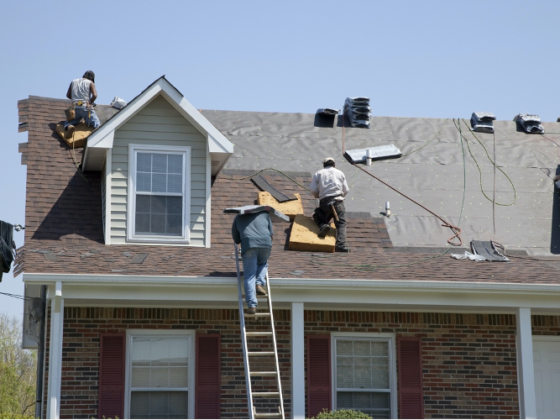 Featured image - 7 Reasons to Hire a Roofing Contractor for Your Home