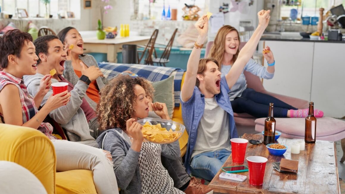 Featured image - Top 8 Roommate Finder Portals to Find a Roommate