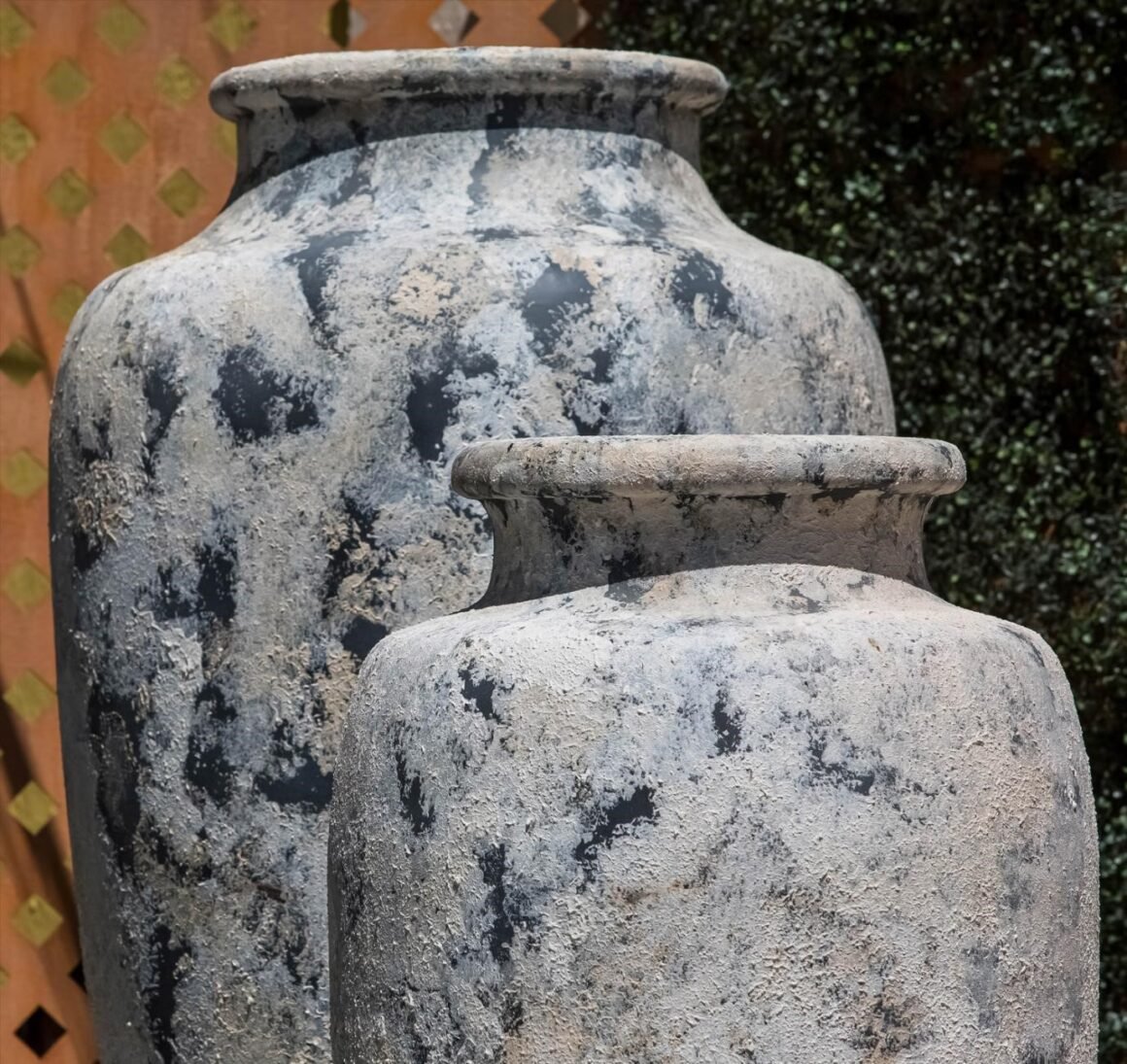 Featured image - How to Find Large Garden Pots to BeautifyYour Home's Outdoor Area