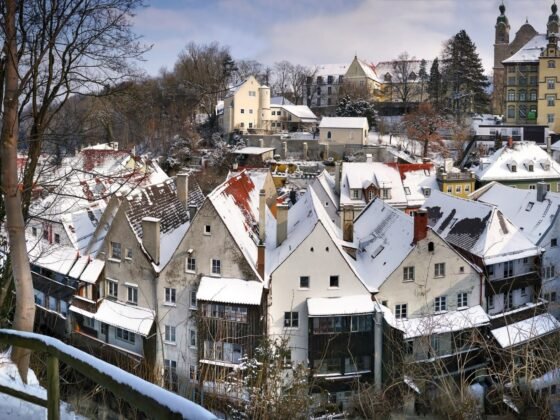 Featured image - Preparing Your Roof for the Winter: Everything You Need to Know