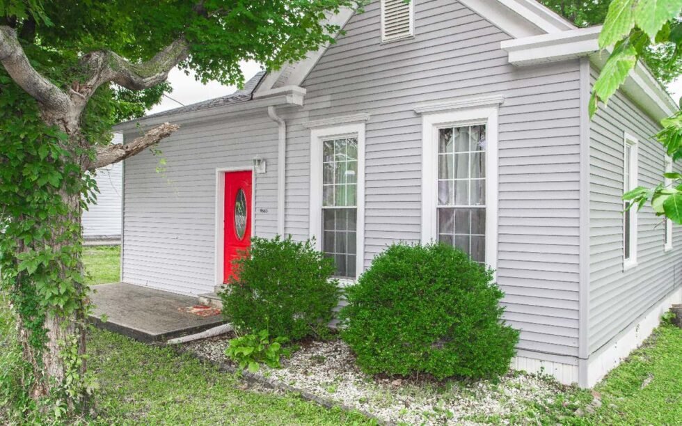 The Ultimate Guide on How to Clean House Siding Effectively